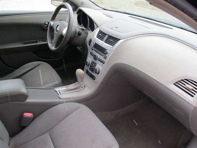 Chevrolet Malibu 2009 photo 3